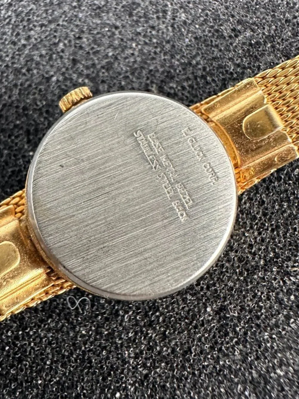 Vintage Armitron Watch Women Gold Tone Small Dial 17MM New Battery 7.5 Inch